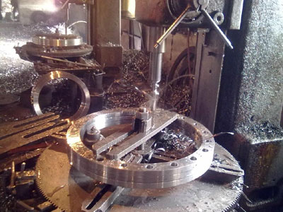 Flang stainless steel 904L A182 Flang khusus untuk industri minyak dan gas 4