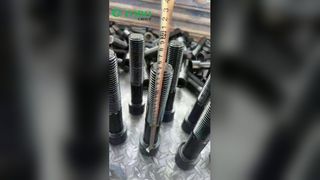 Baut, mur, dan shim berkekuatan tinggi TOBO dikirim bersamaan