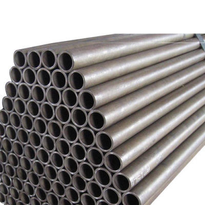 Varnish Coated API Carbon Steel Pipe Suitable for Round Section Shape Thickness 2.5 80 Mm